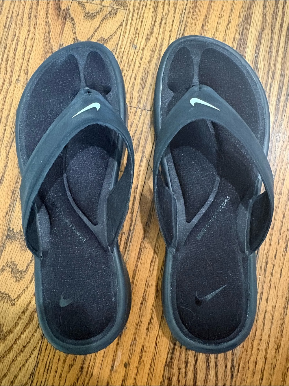 Nike Comfort Footbed Women's Black Thong Sandals size 9